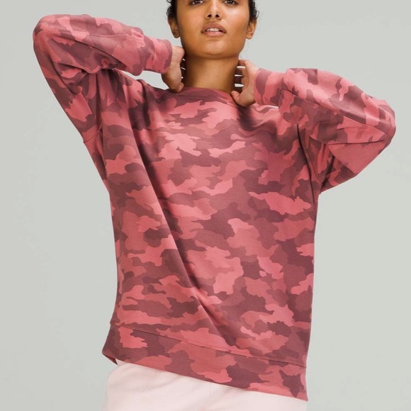 Lululemon Perfectly Oversized Crew Heritage 365 Pink Camo Rose, fits size 6-8 - Picture 1 of 6